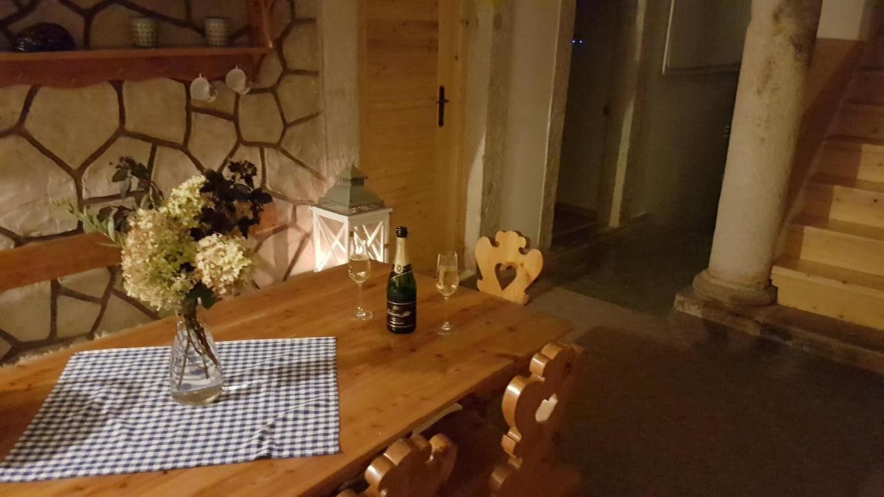 Chalupa V Kopci Vysoka Srbska Luaran gambar